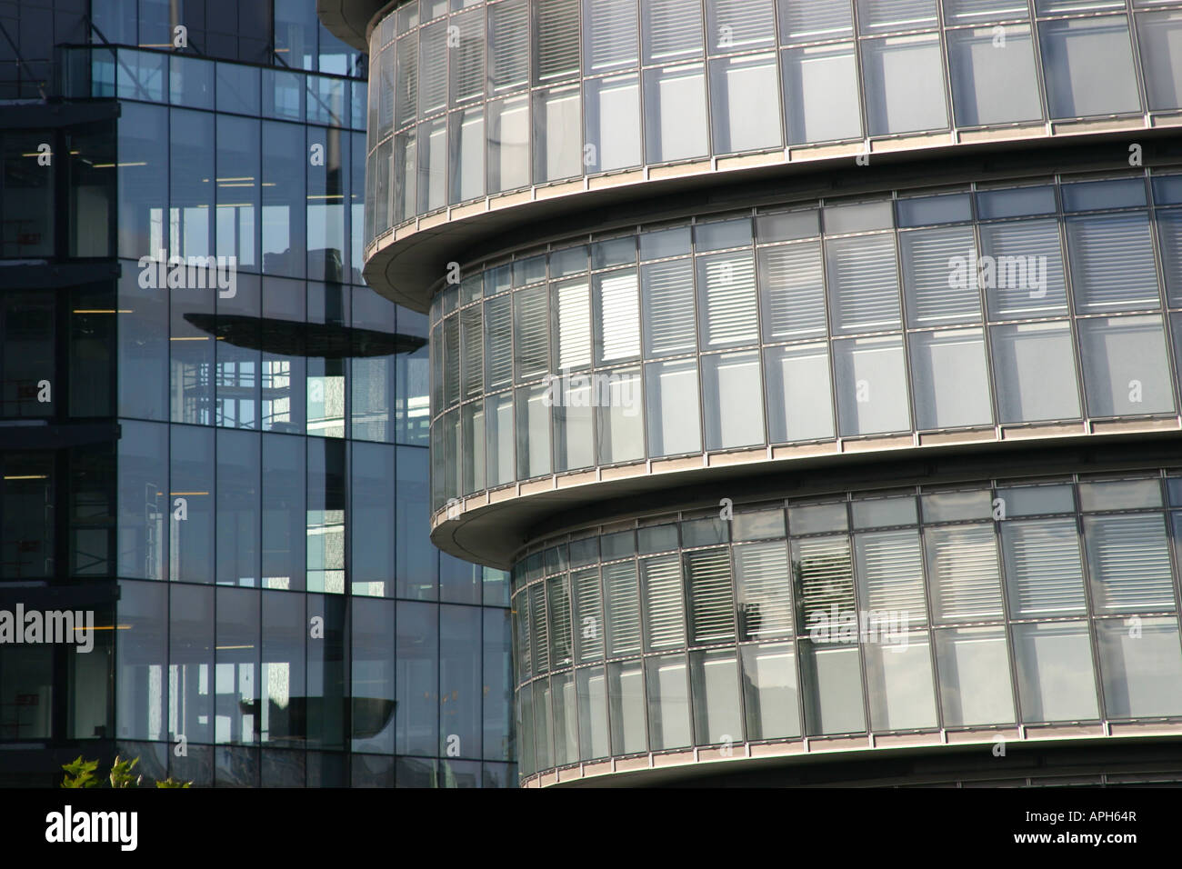 london assembly glass panel building Stock Photo - Alamy