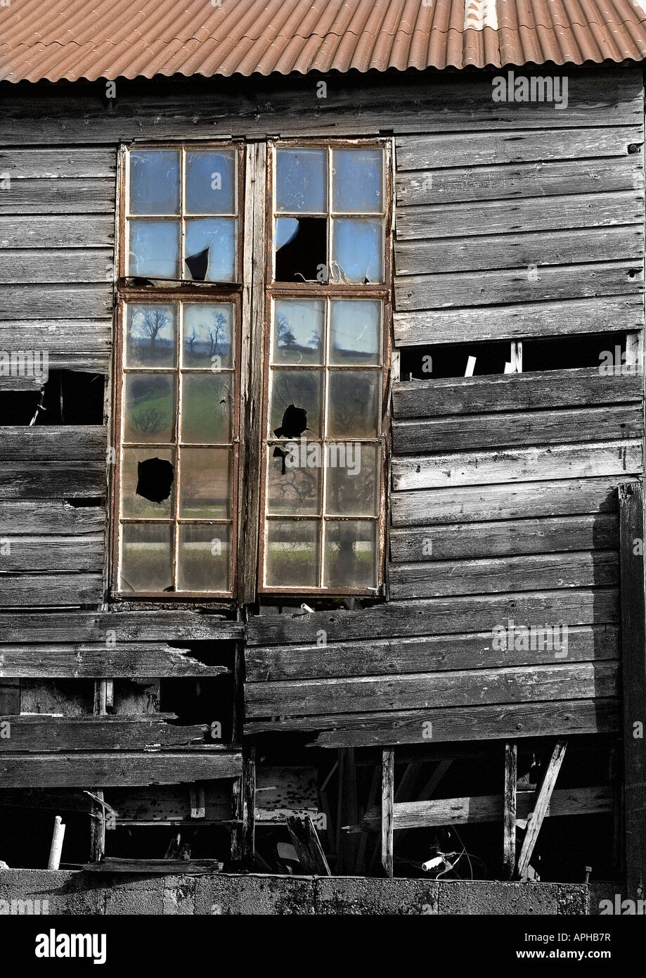 Barn restoration hi-res stock photography and images - Alamy