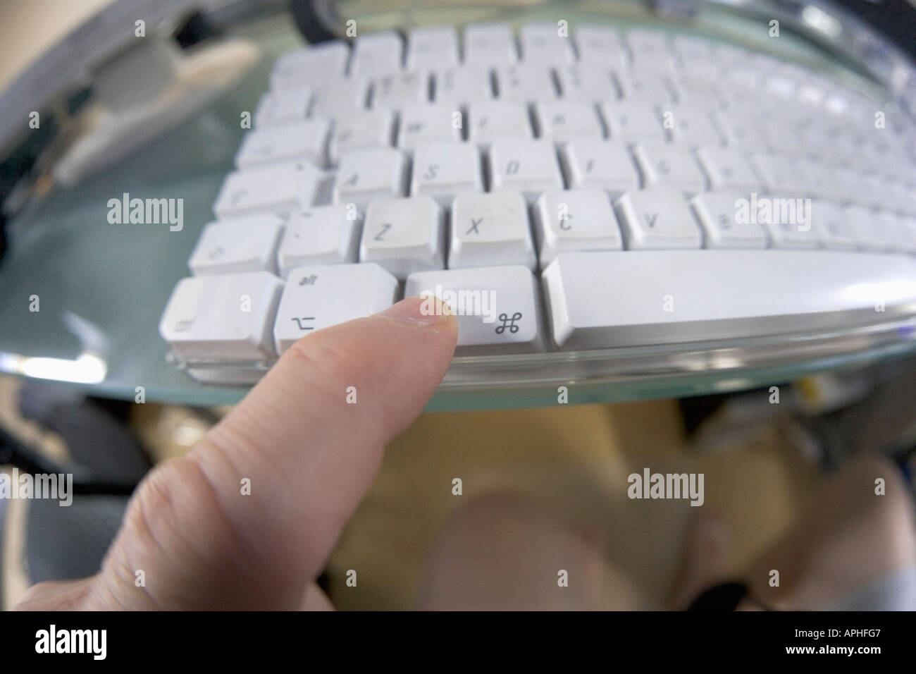 apple mac computer keyboard Stock Photo - Alamy