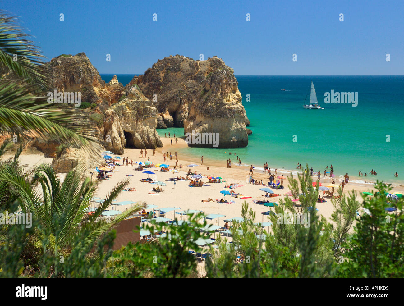 rocks-and-beaches-cut-out-stock-images-pictures-alamy