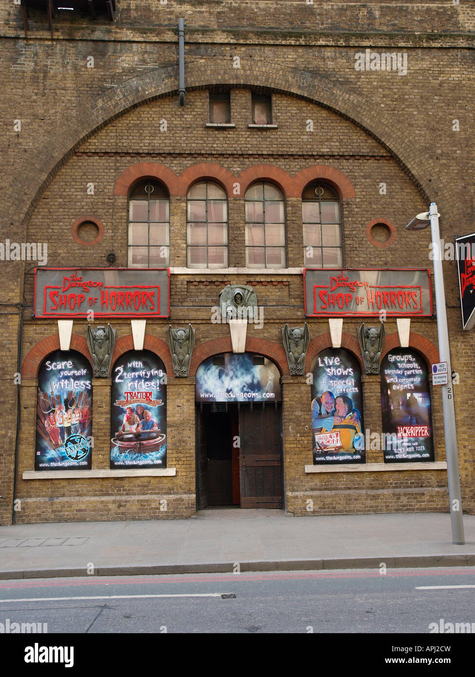 The entrance to the London Dungeon Tooley Street London SE1 Stock Photo