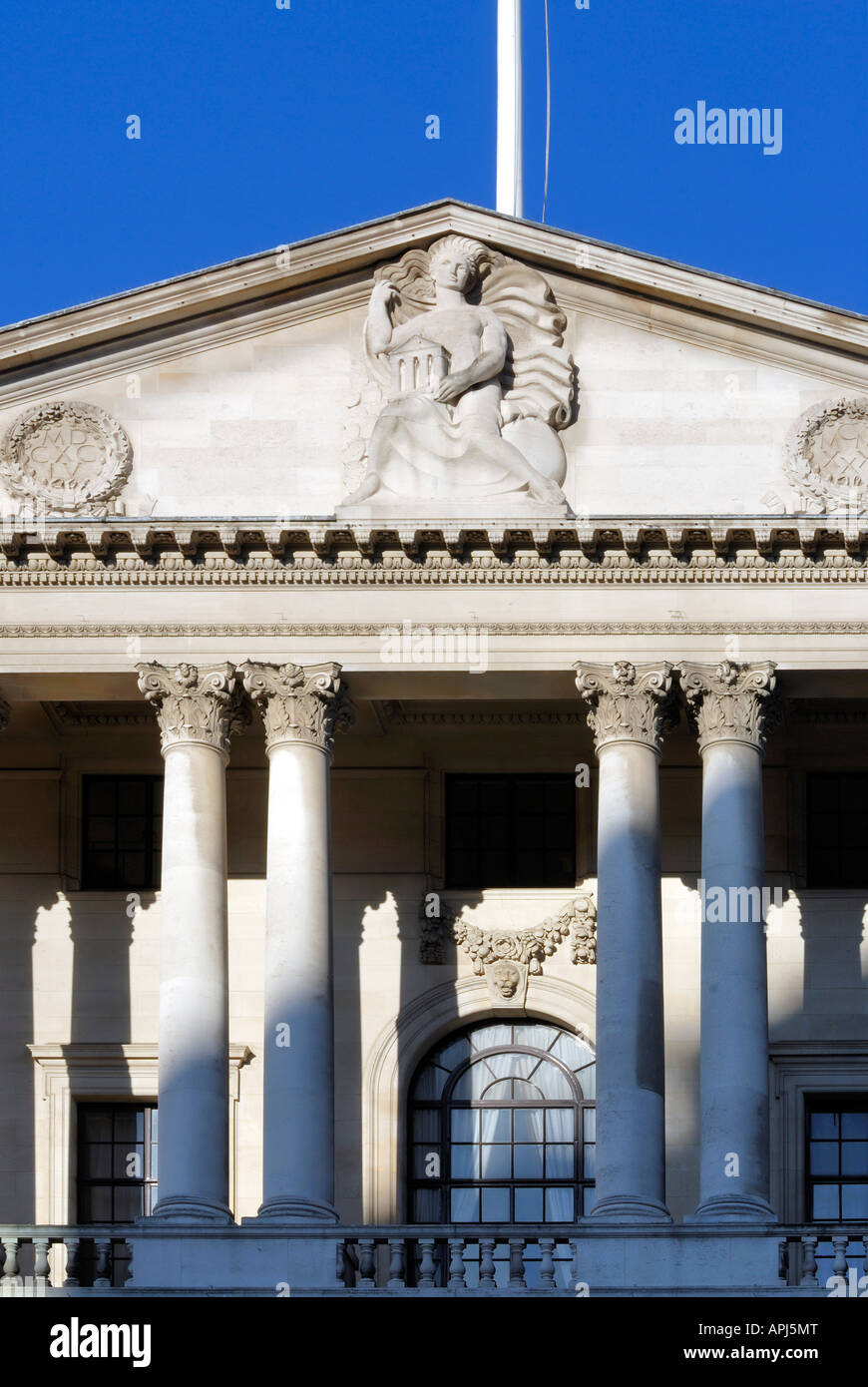 Old lady of threadneedle street hi-res stock photography and images - Alamy