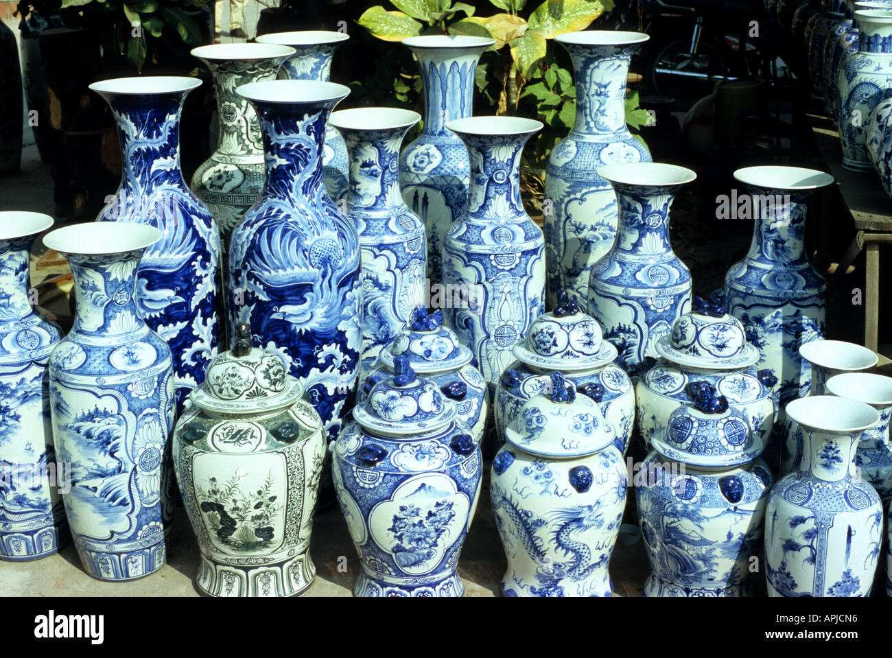 Large Glazed Temple Urns And Vases At A Shop In The Ceramics