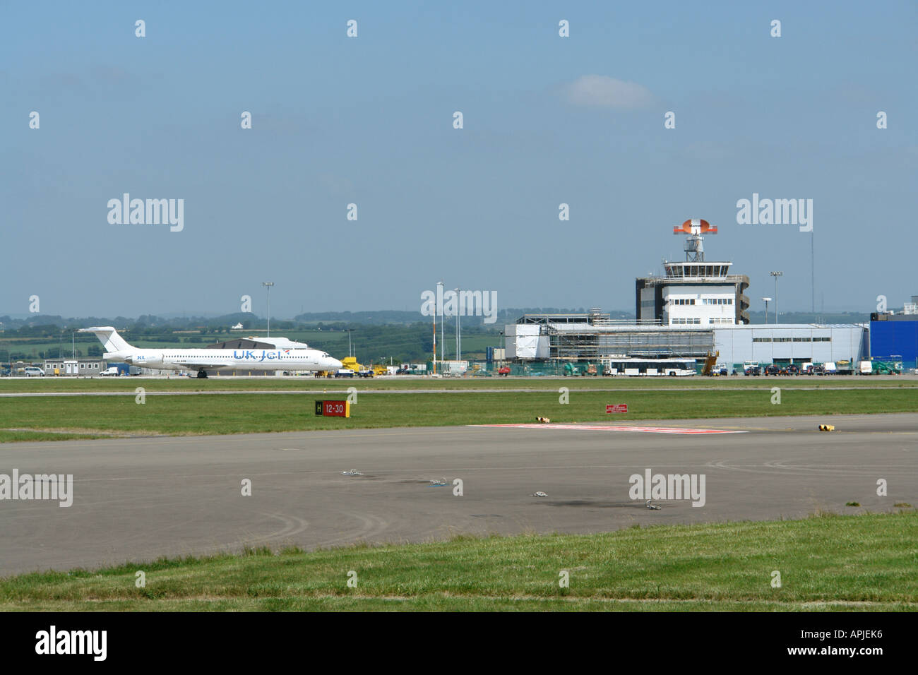Landing at cardiff airport hires stock photography and images Alamy