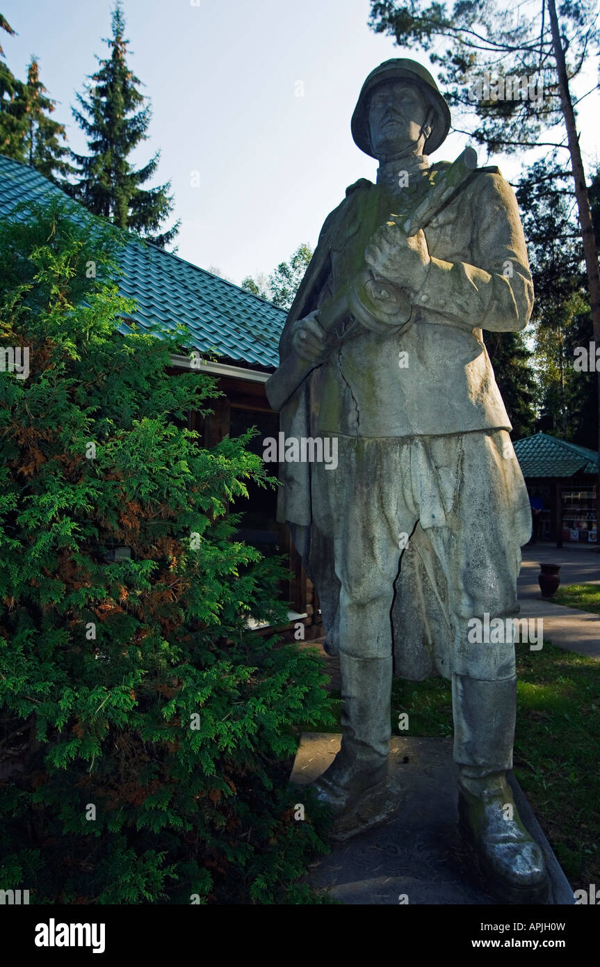 Lithuania, Druskininkai. A memorial statue of soldier in Gruto Parkas near Druskininkai - a theme park with Soviet sculptures. Stock Photo