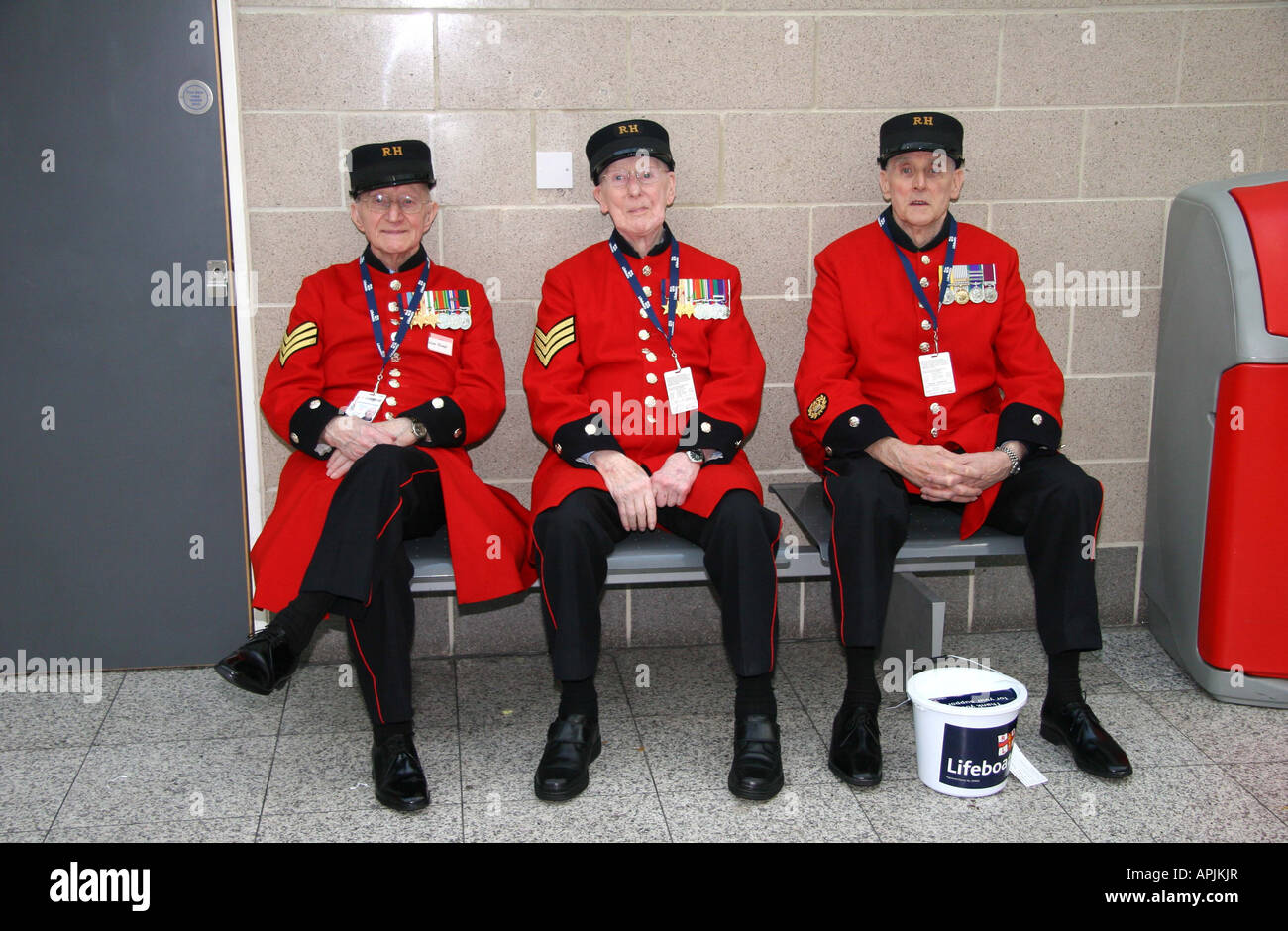 Chelsea pensioners in uniform hires stock photography and images Alamy