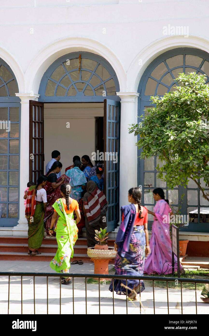 Visitors entering The Gandhi Museum, Delhi, Uttar Pradesh, India Stock Photo