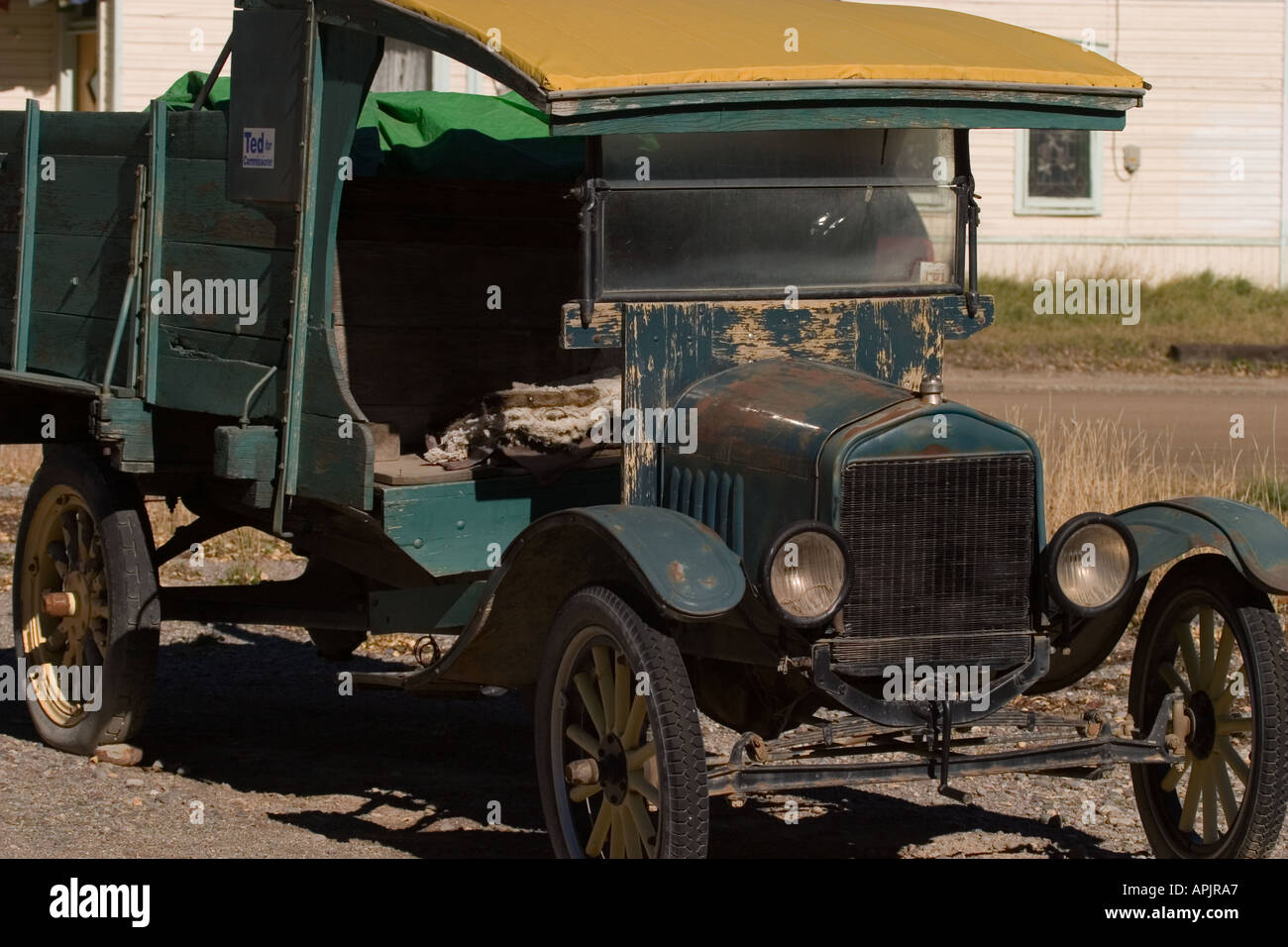 Historic truck hi-res stock photography and images - Alamy