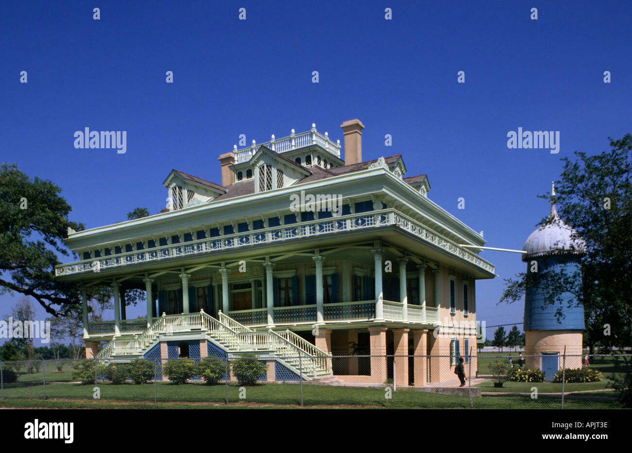 Elegant Plantation Houses Stock Photos & Elegant Plantation Houses