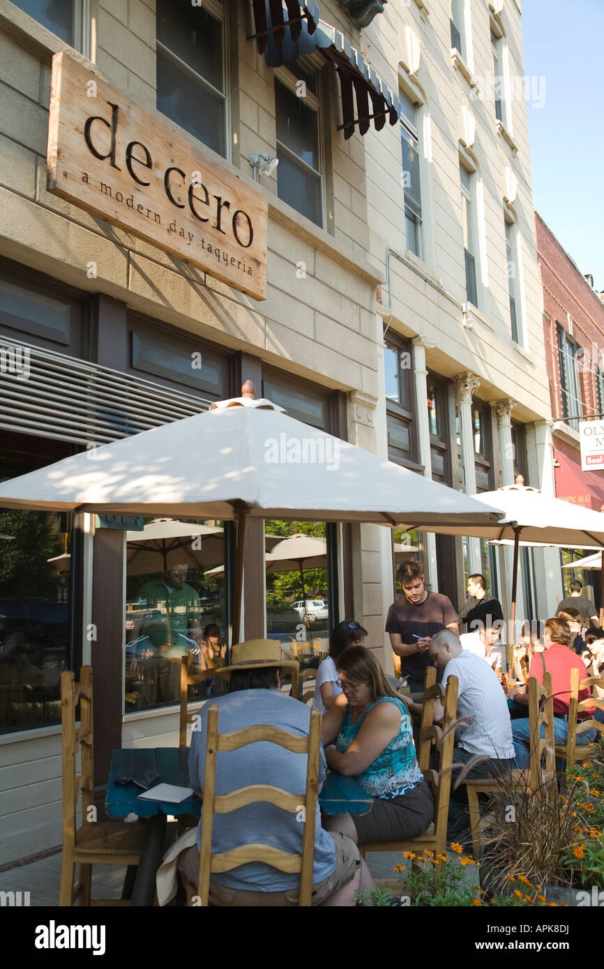 ILLINOIS Chicago People dining at outdoor sidewalk tables De Cero