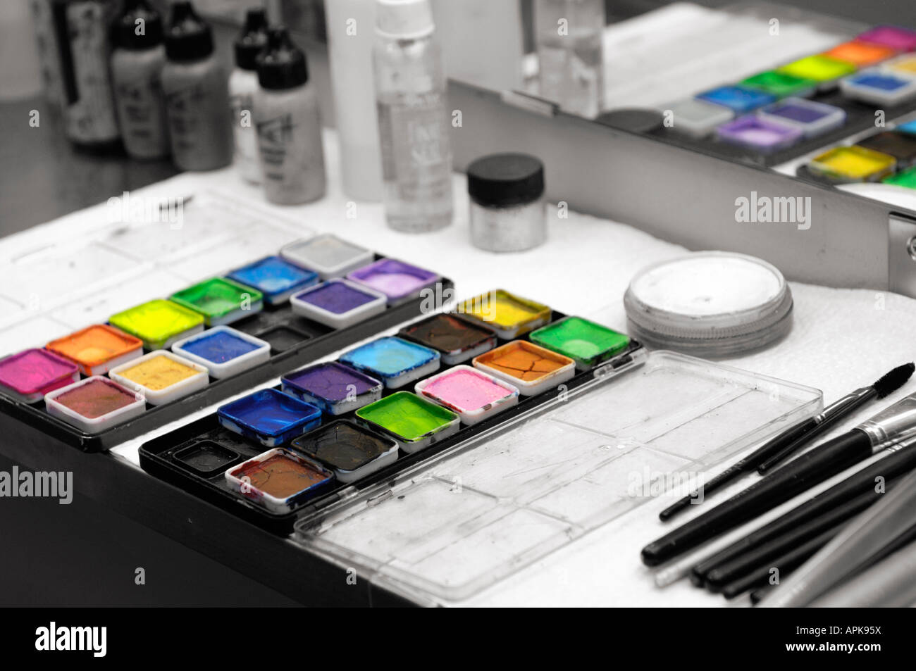 Body paint hi-res stock photography and images - Alamy
