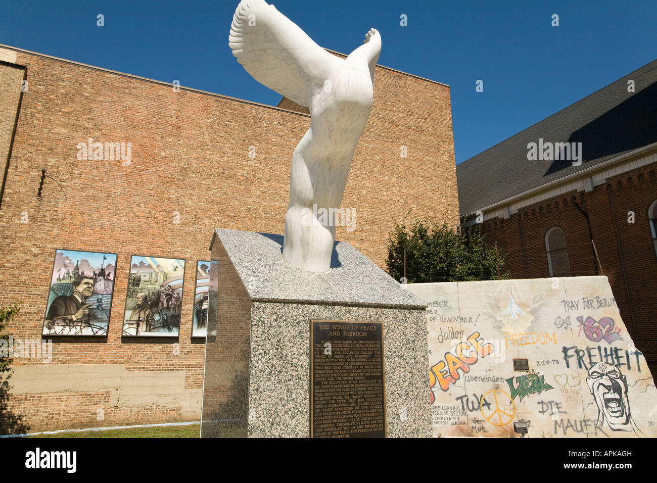ILLINOIS Dixon Wings of Peach sculpture Plaque with speech card text of