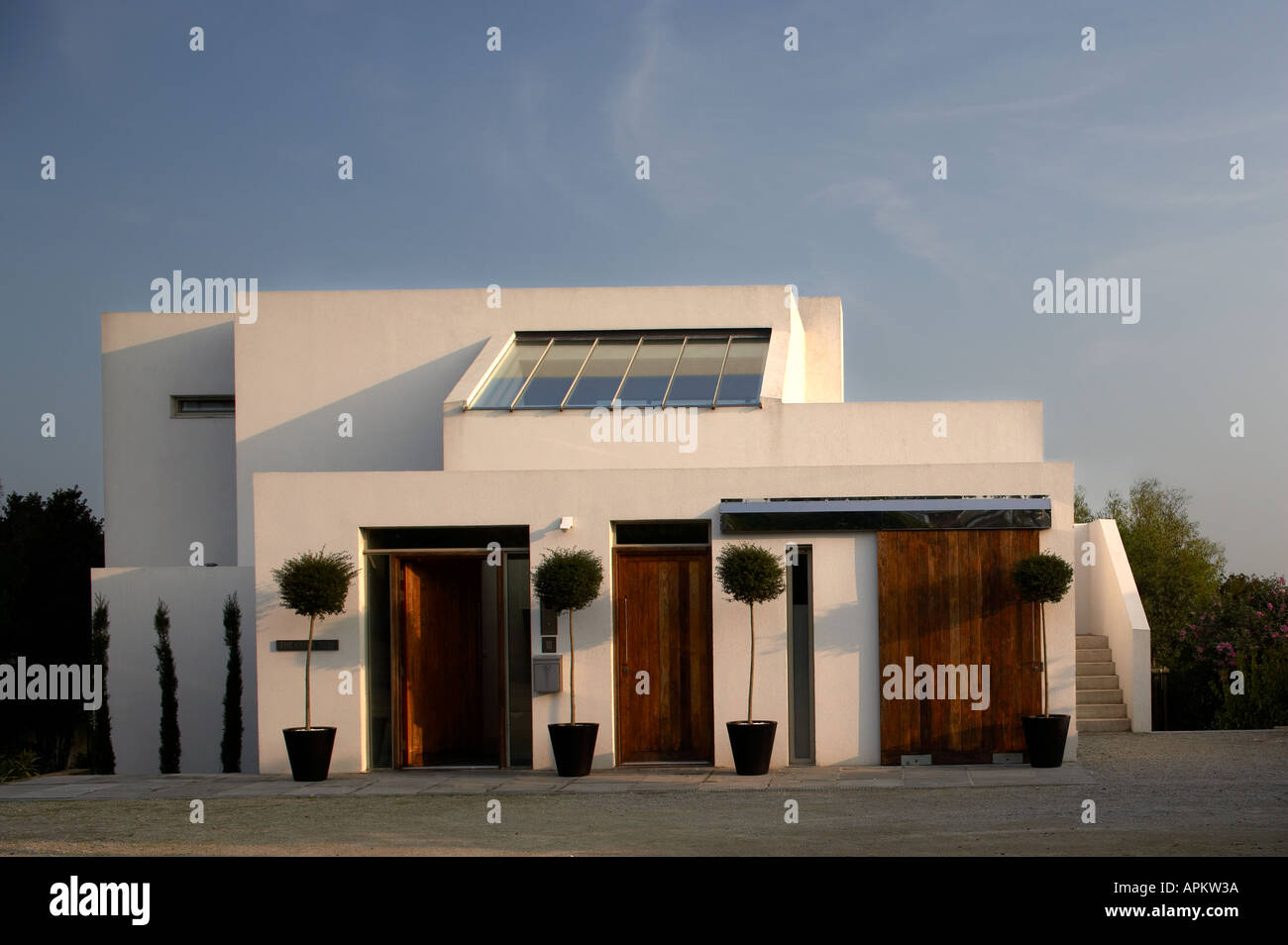 House in Kent, Exterior at dusk Architect Lynn Davis Architects Stock