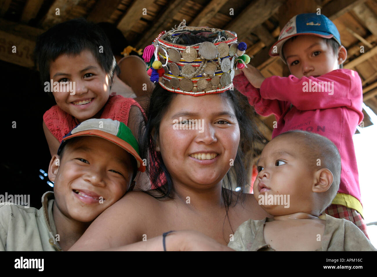 family Mother wearing traditional dress Stock Photo - Alamy