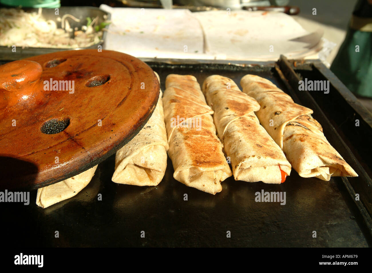 Jordanian shawerma doner kebab food outlet Stock Photo Alamy