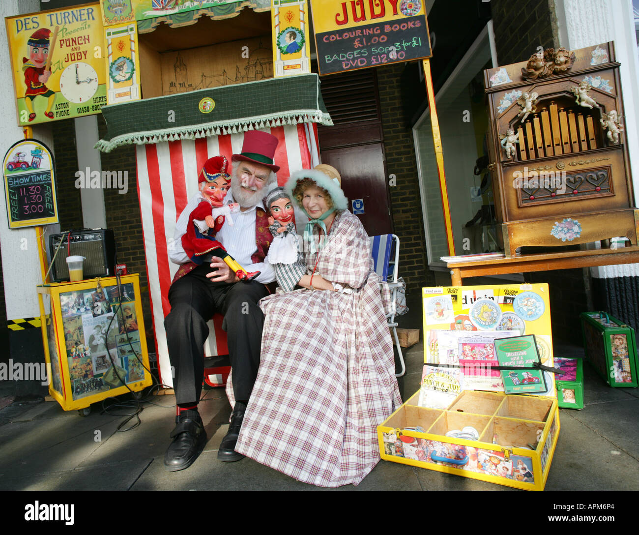 Punch and Judy puppet show performers, Witham, Essex, England, UK