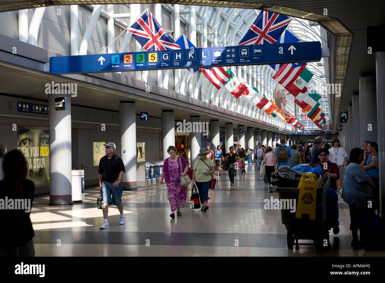 2007 O'Hare International airport, Chicago Illinois American Airlines