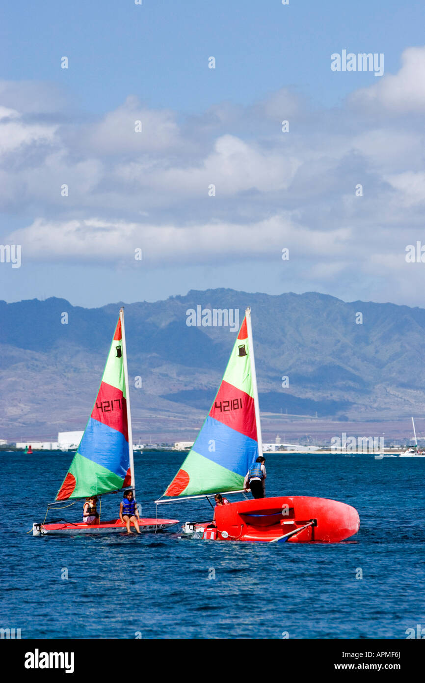 Dinghy sailing school hires stock photography and images Alamy