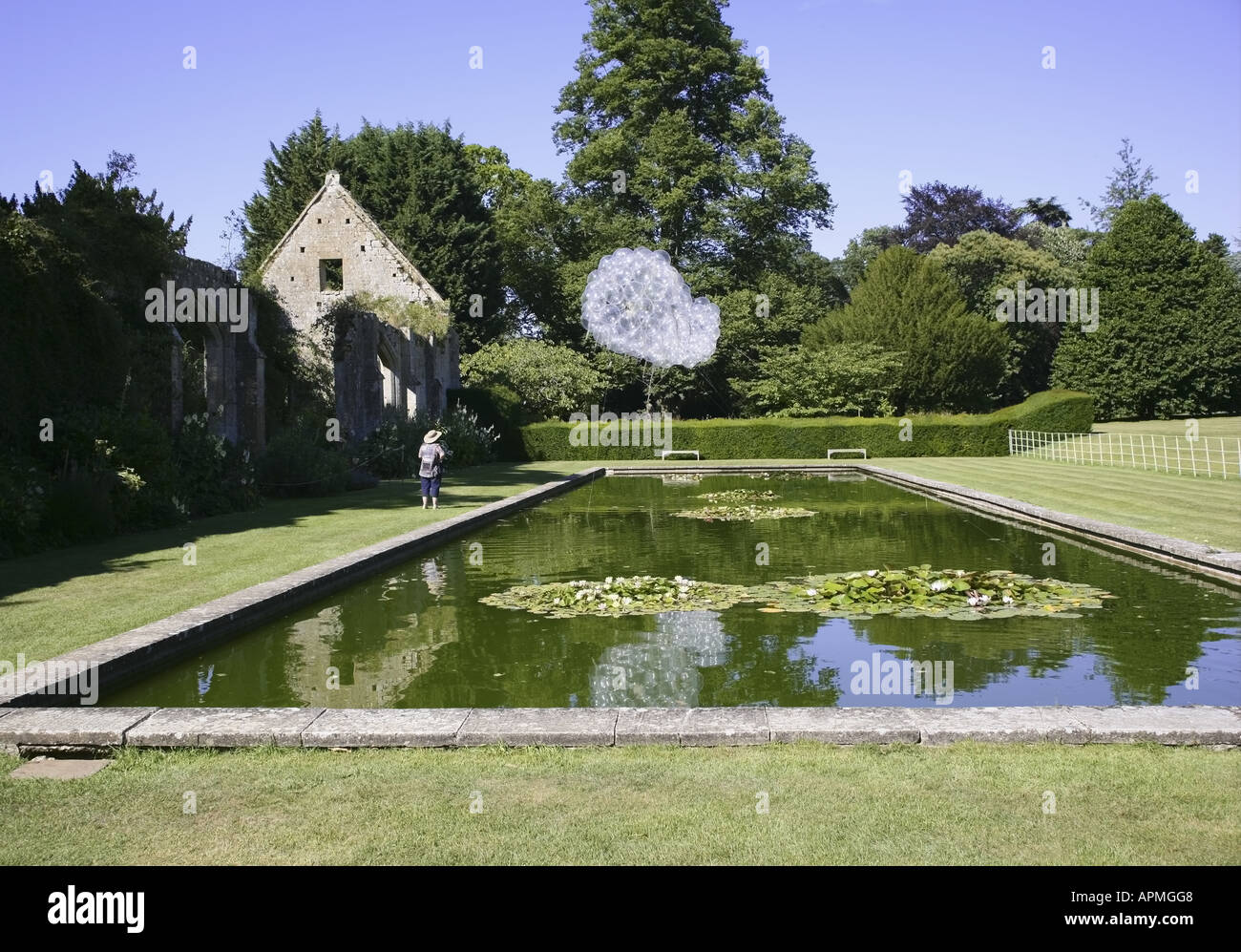 estate grounds of sudeley castle the cotswolds