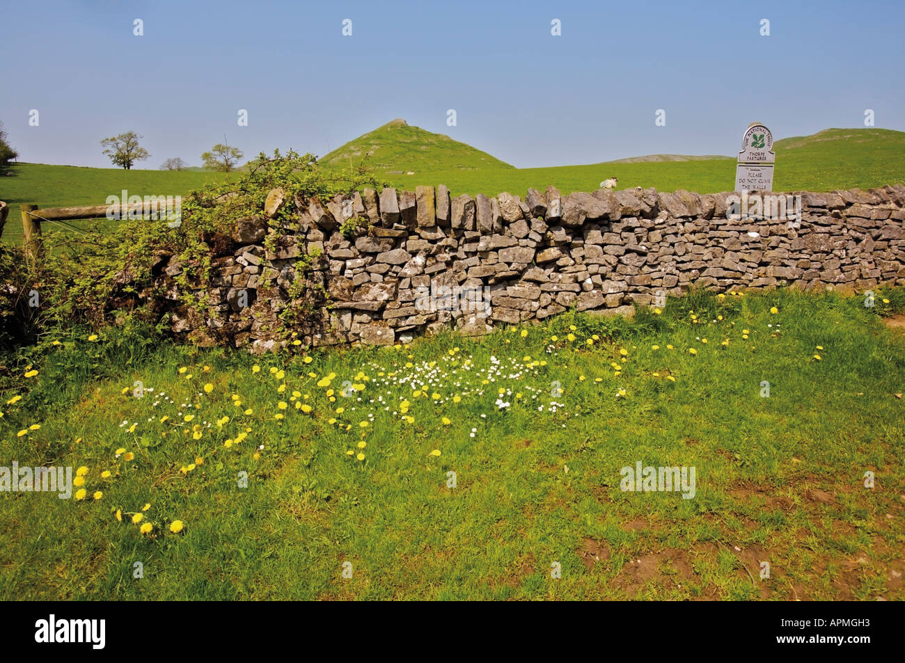 thorpe common thorpe village peak district national park derbyshire england Stock Photo Alamy