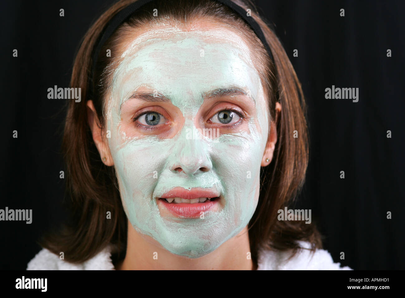 Green dressing gown robe hi-res stock photography and images - Alamy