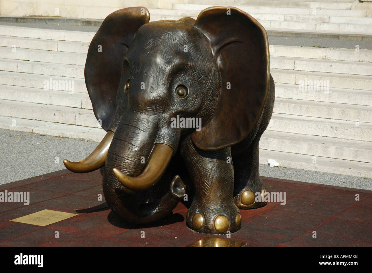 Elephant in vienna museum natural hires stock photography and images