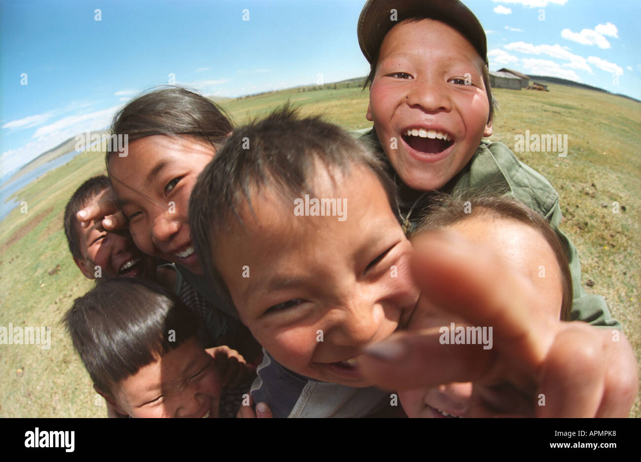 laughing-children-tsagaan-nuur-somon-brigade-number-2-dood-nuur-lake-APMPK8.jpg