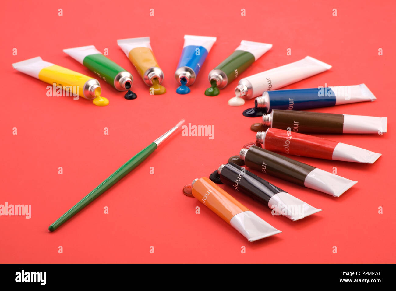 Primary colours paint hi-res stock photography and images - Alamy