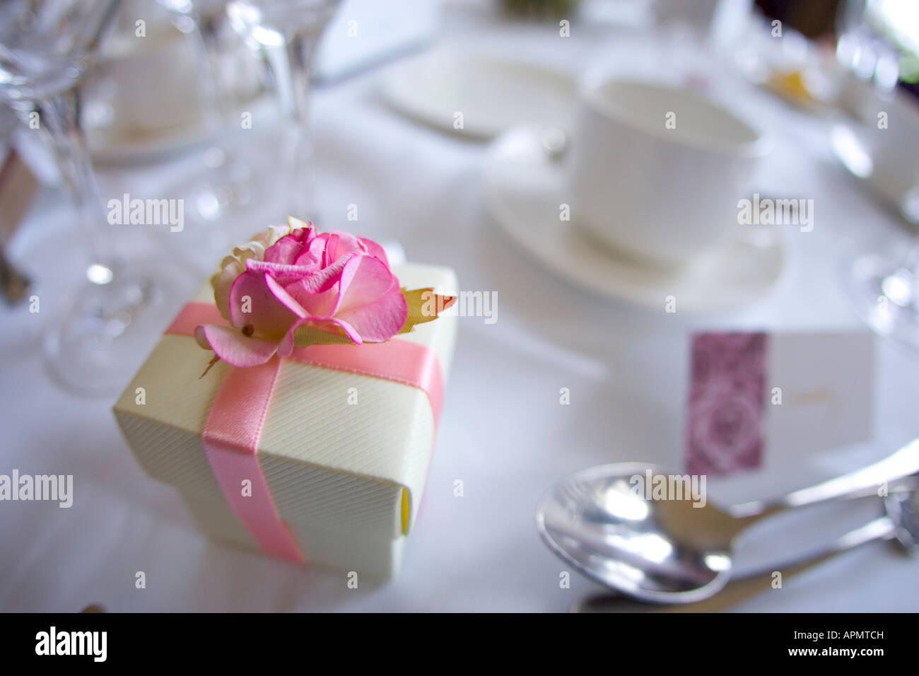 WEDDING CEREMONY RECEPTION TABLE Stock Photo - Alamy