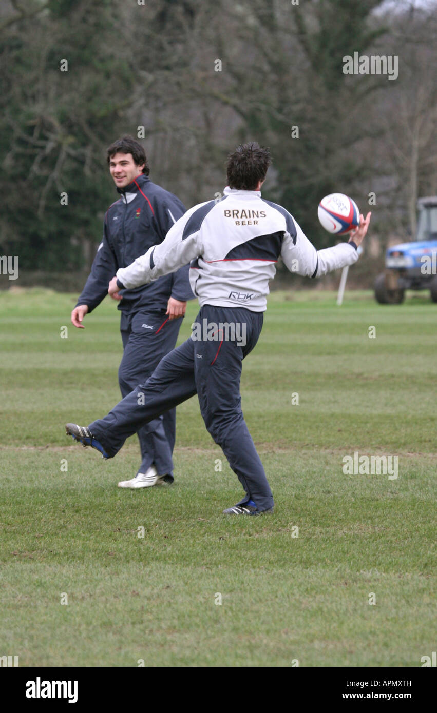 Mike Hook Rugby Mike phillips james hook hi-res stock photography and images - Alamy