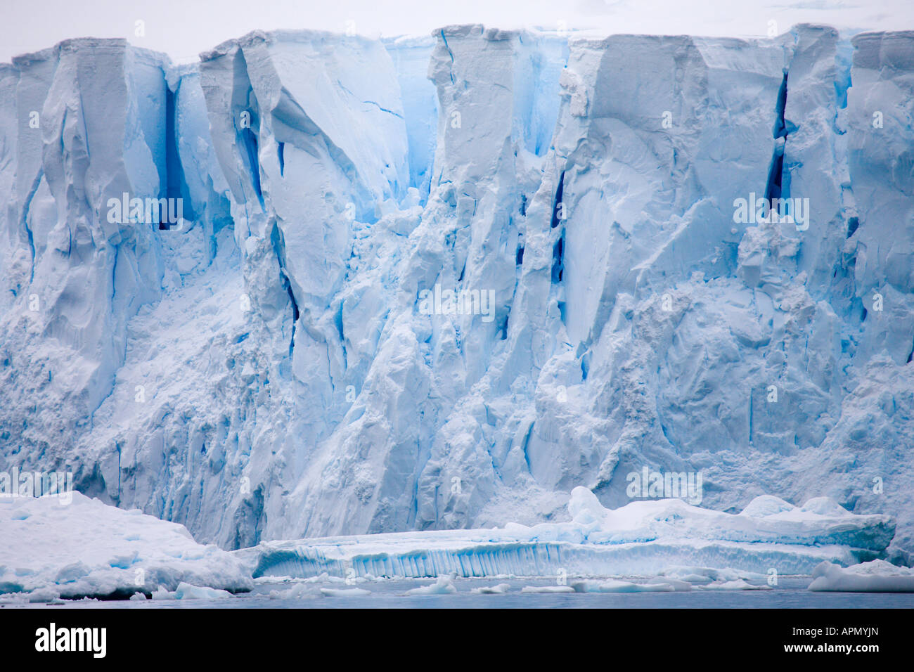 Towering glacier in Paradise Harbour, Antarctica Stock Photo