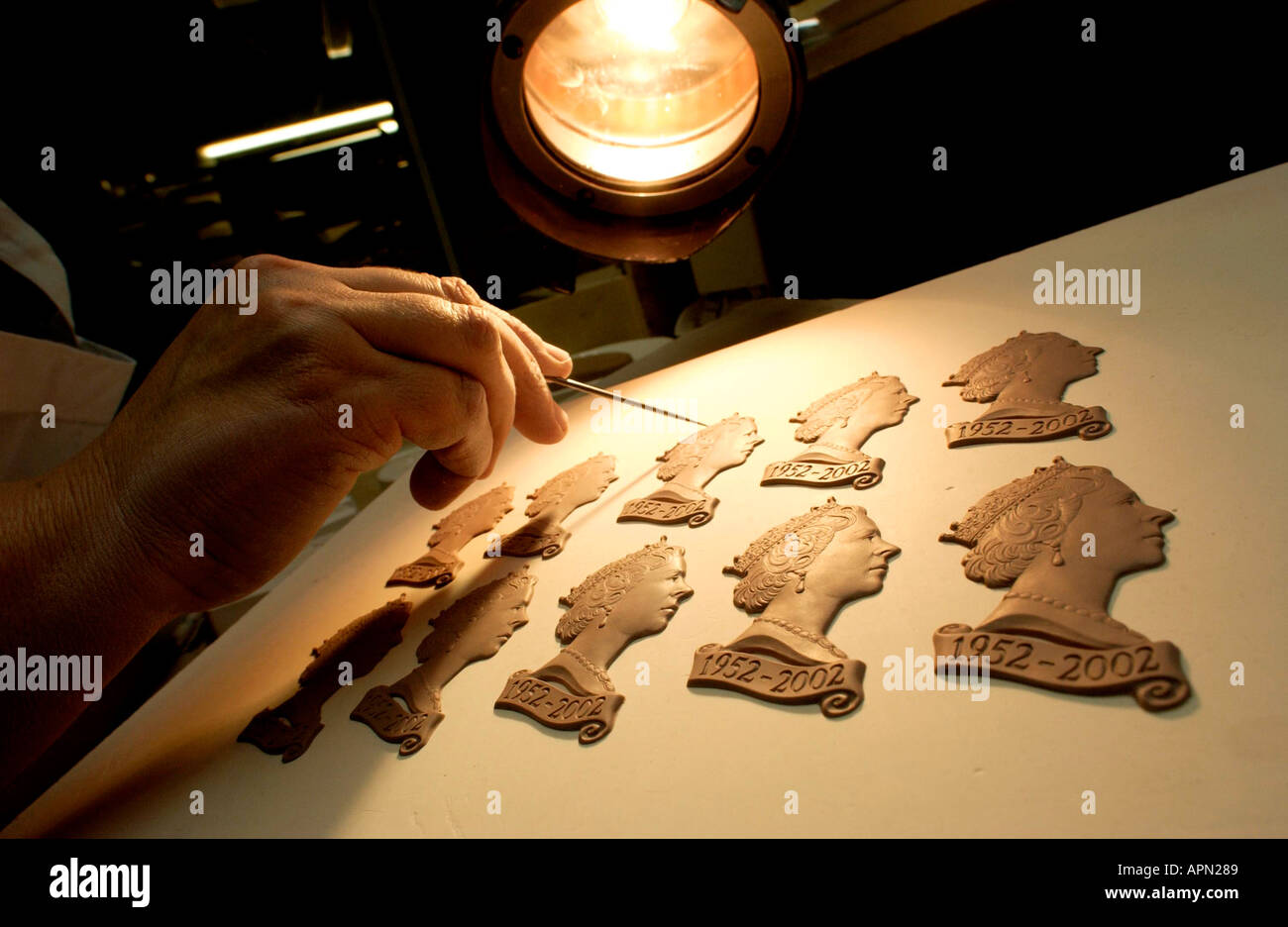 Wedgewood marks the Queen's 50th year on the throne with clay portraits