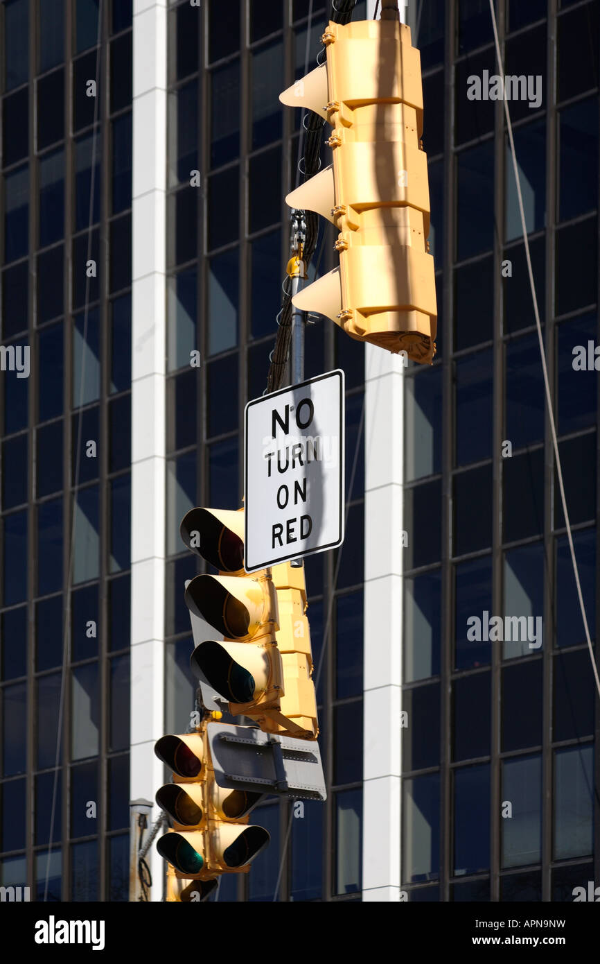 Hanging streelights and No Turn On Red street sign. Albany, Albany County, New York State, USA Stock Photo