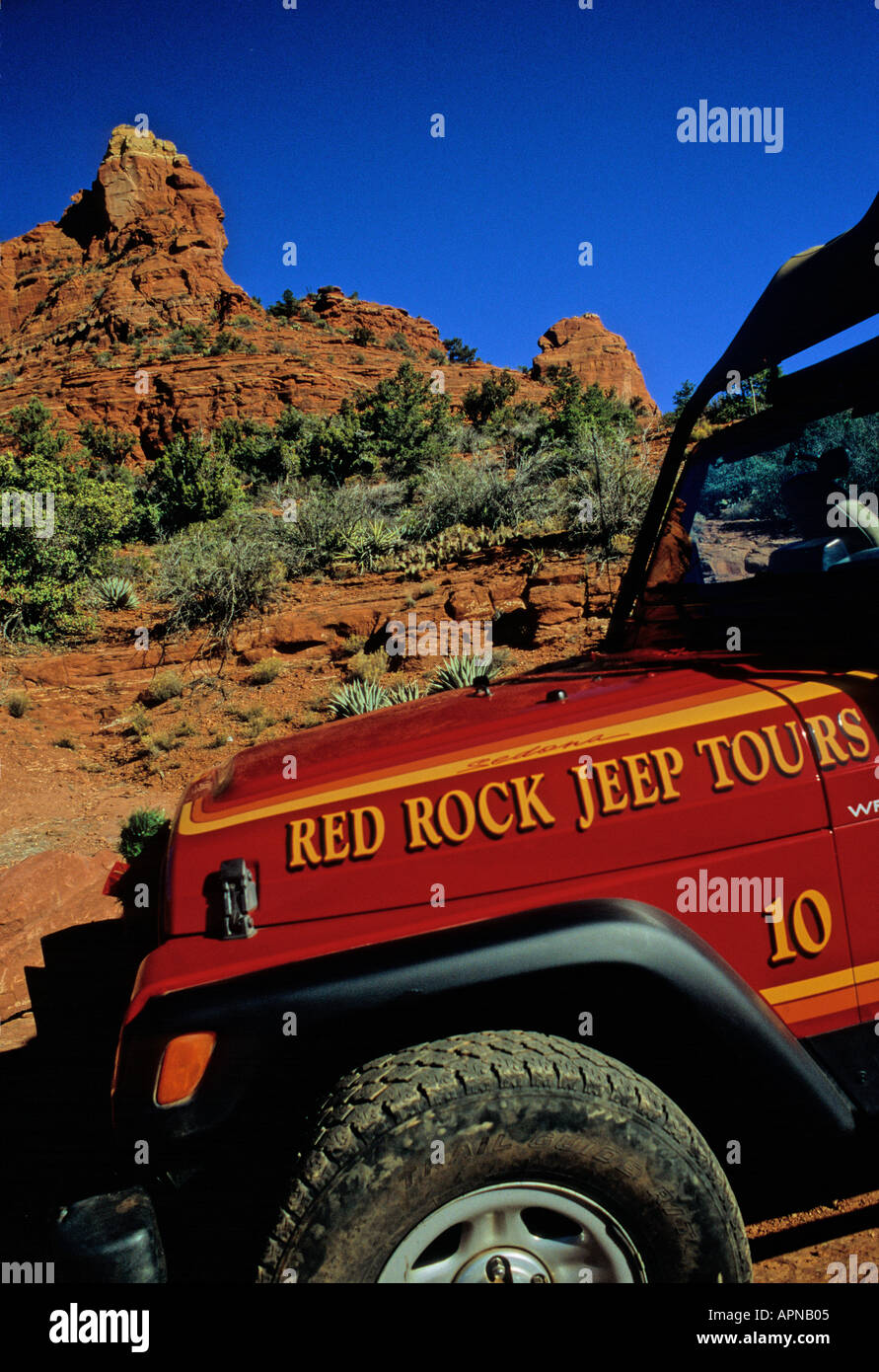 Jeep by red rocks in Sedona Stock Photo - Alamy