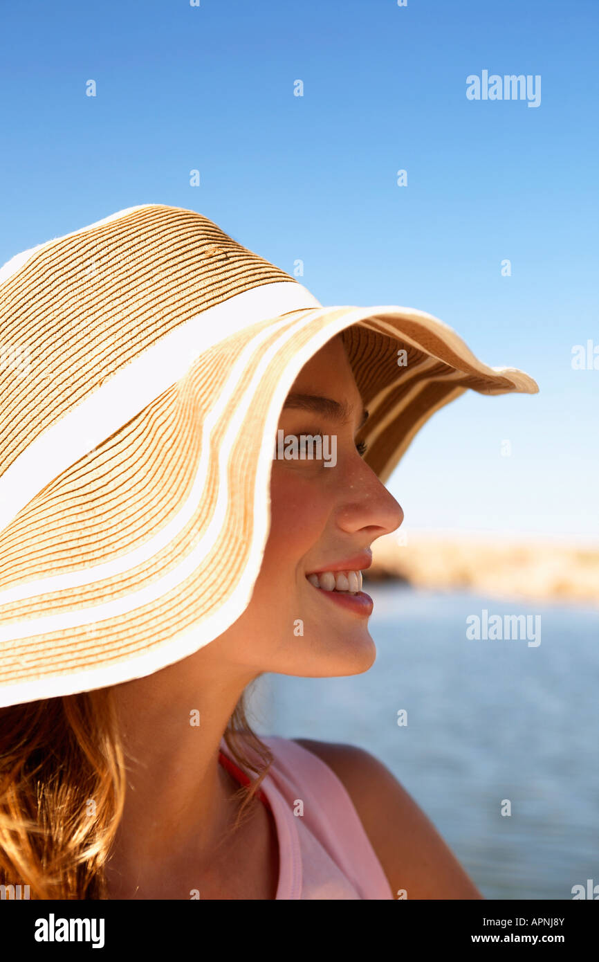 Profile sun hat hi-res stock photography and images - Alamy