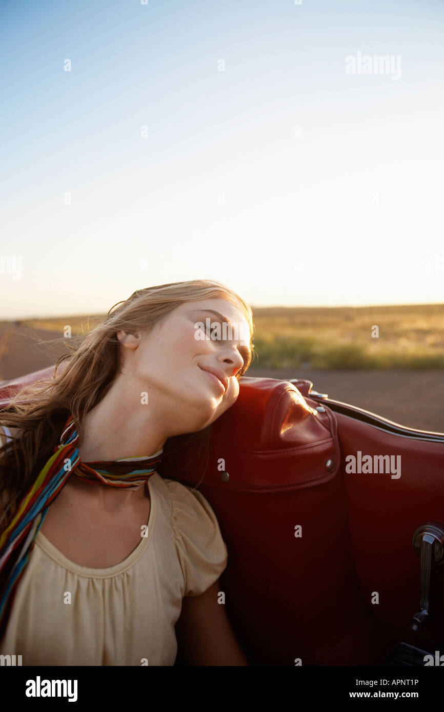 Woman scarf convertible hires stock photography and images Alamy
