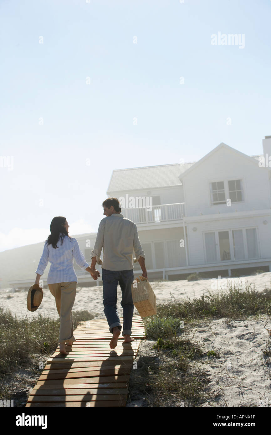 People walking towards each other hi-res stock photography and images ...