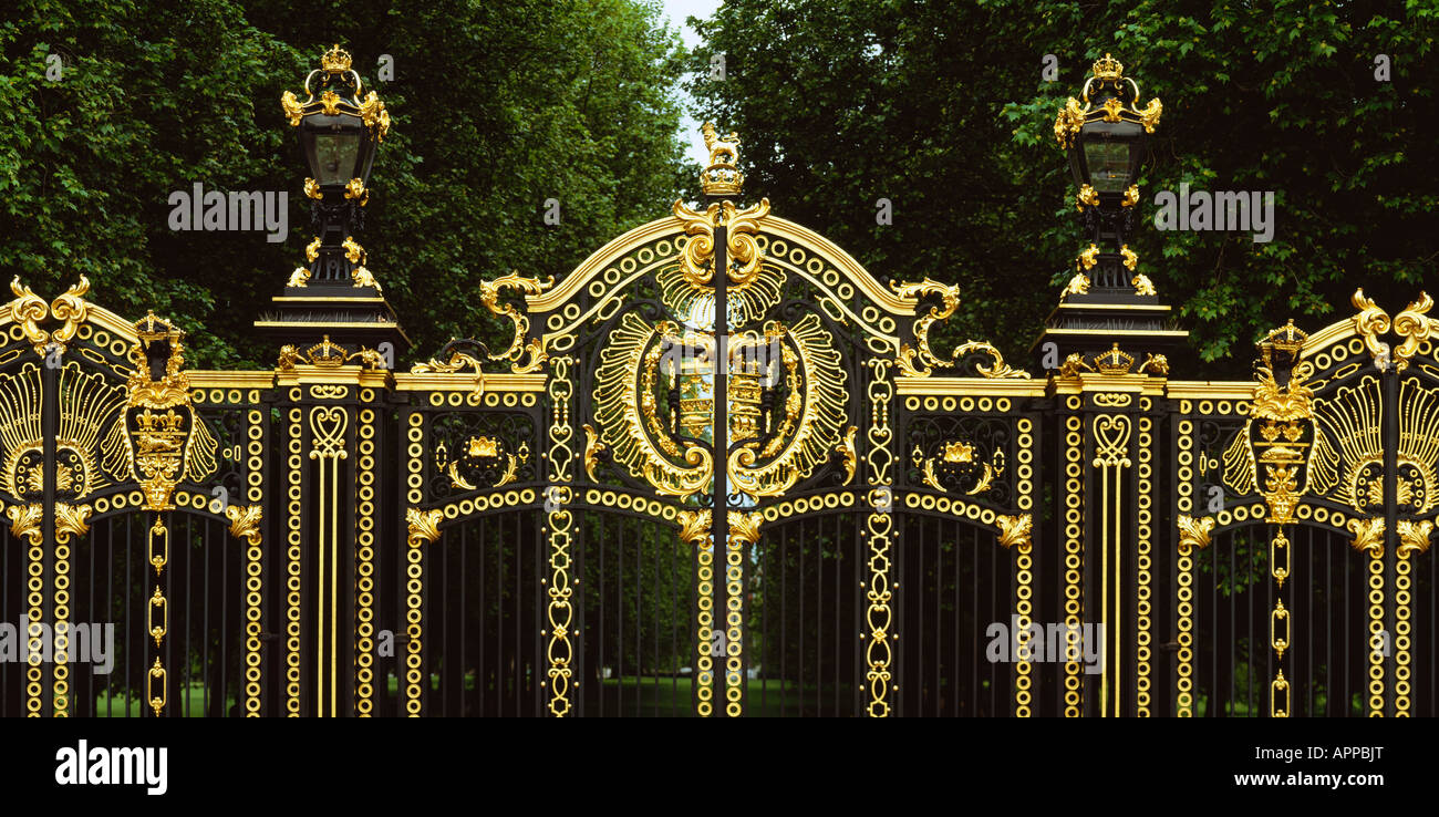 Green Park Gates High Resolution Stock Photography and Images Alamy