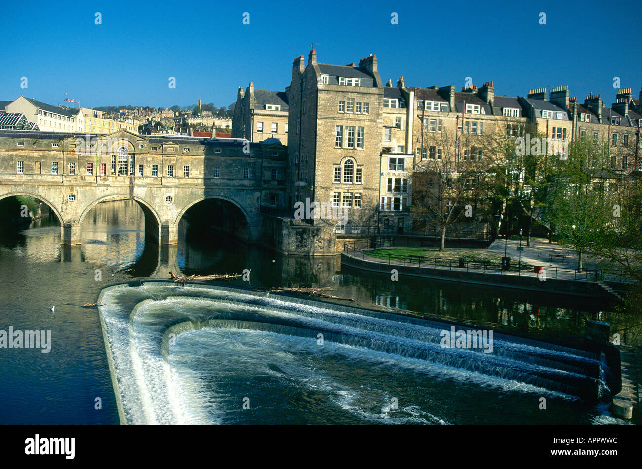 Pulteney Bridge with shops looking over the river was built over the ...