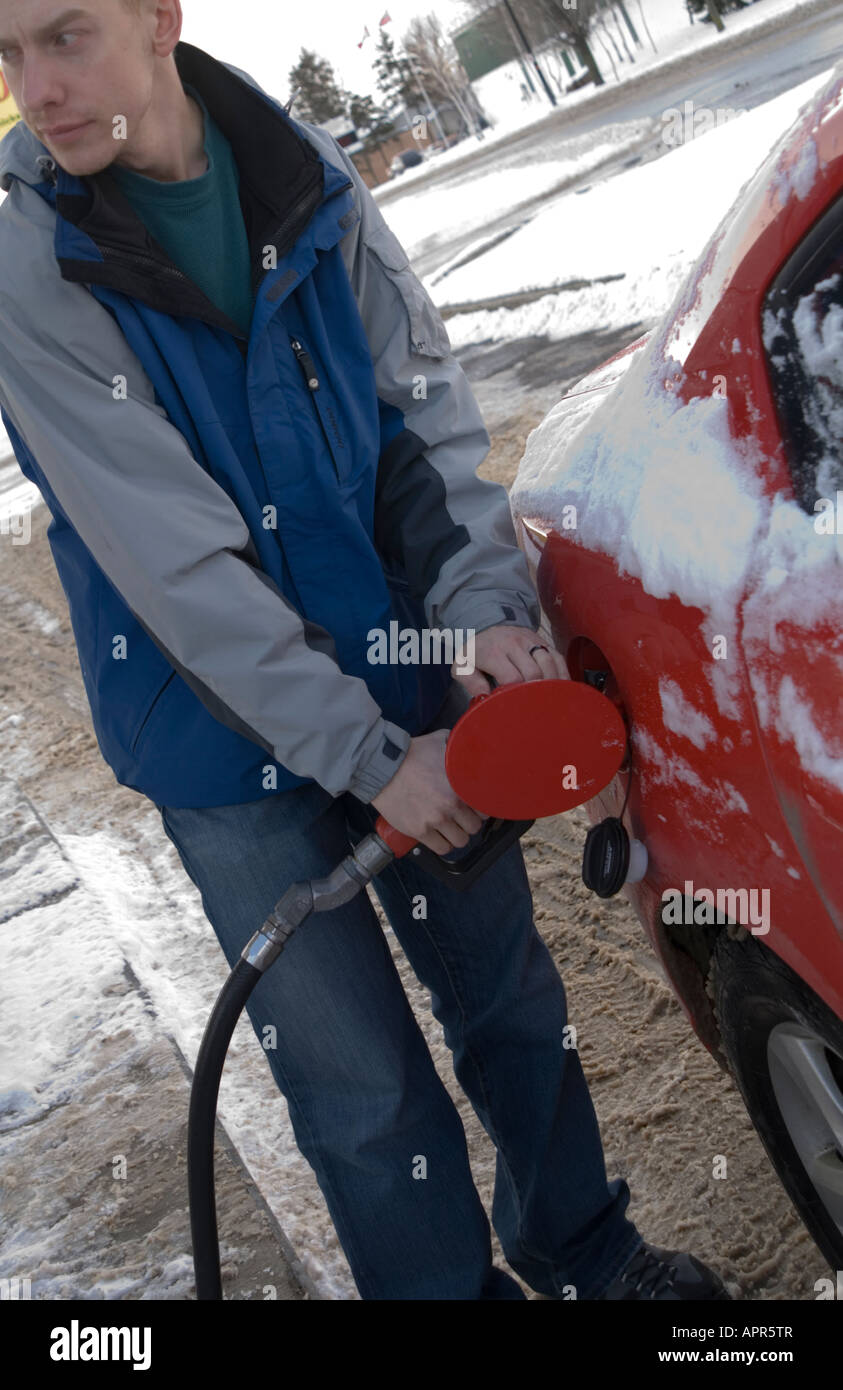 Man filling car gas station hi-res stock photography and images - Alamy