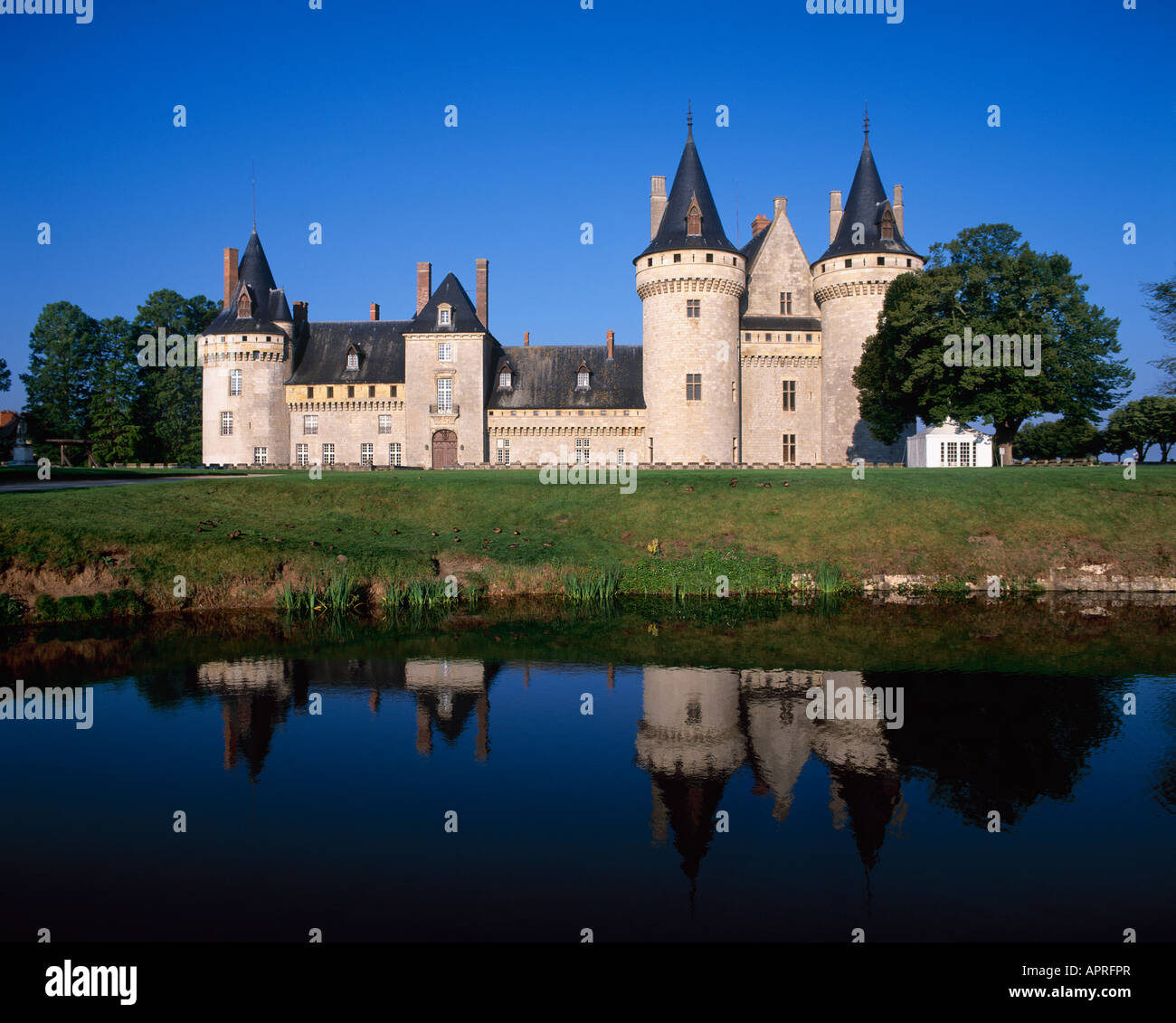 Chateau de Sully sur Loire [Loire Valley] France Stock Photo Alamy