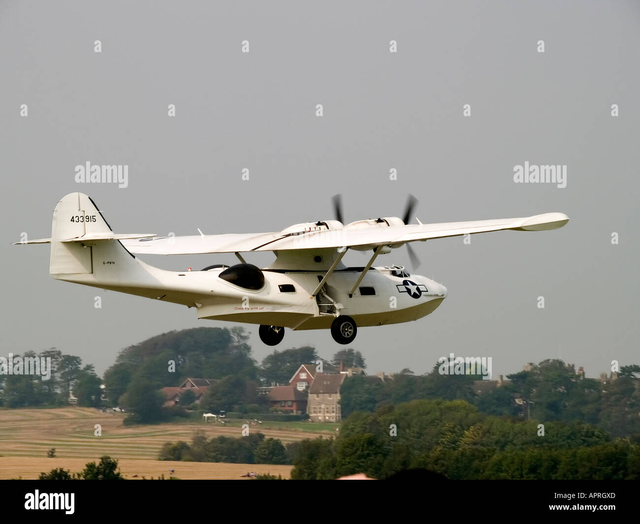 World war two flying boat hi-res stock photography and images - Alamy