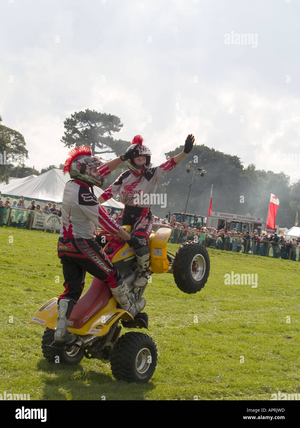 how to wheelie a quad how to wheelie a quad