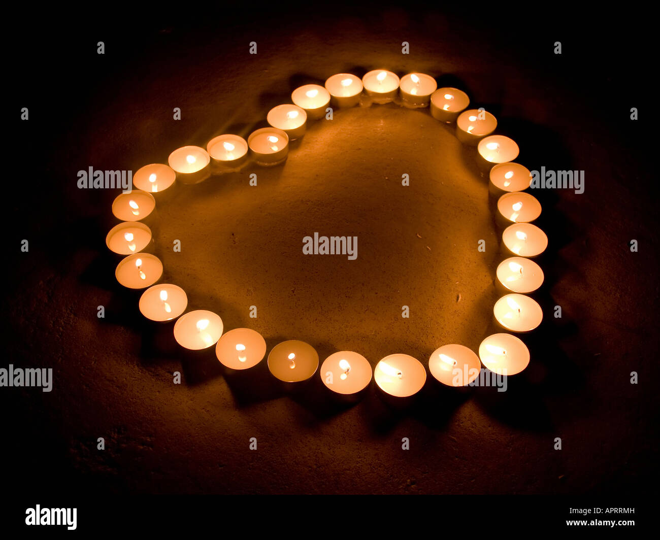 Candle Modern Love main image 0