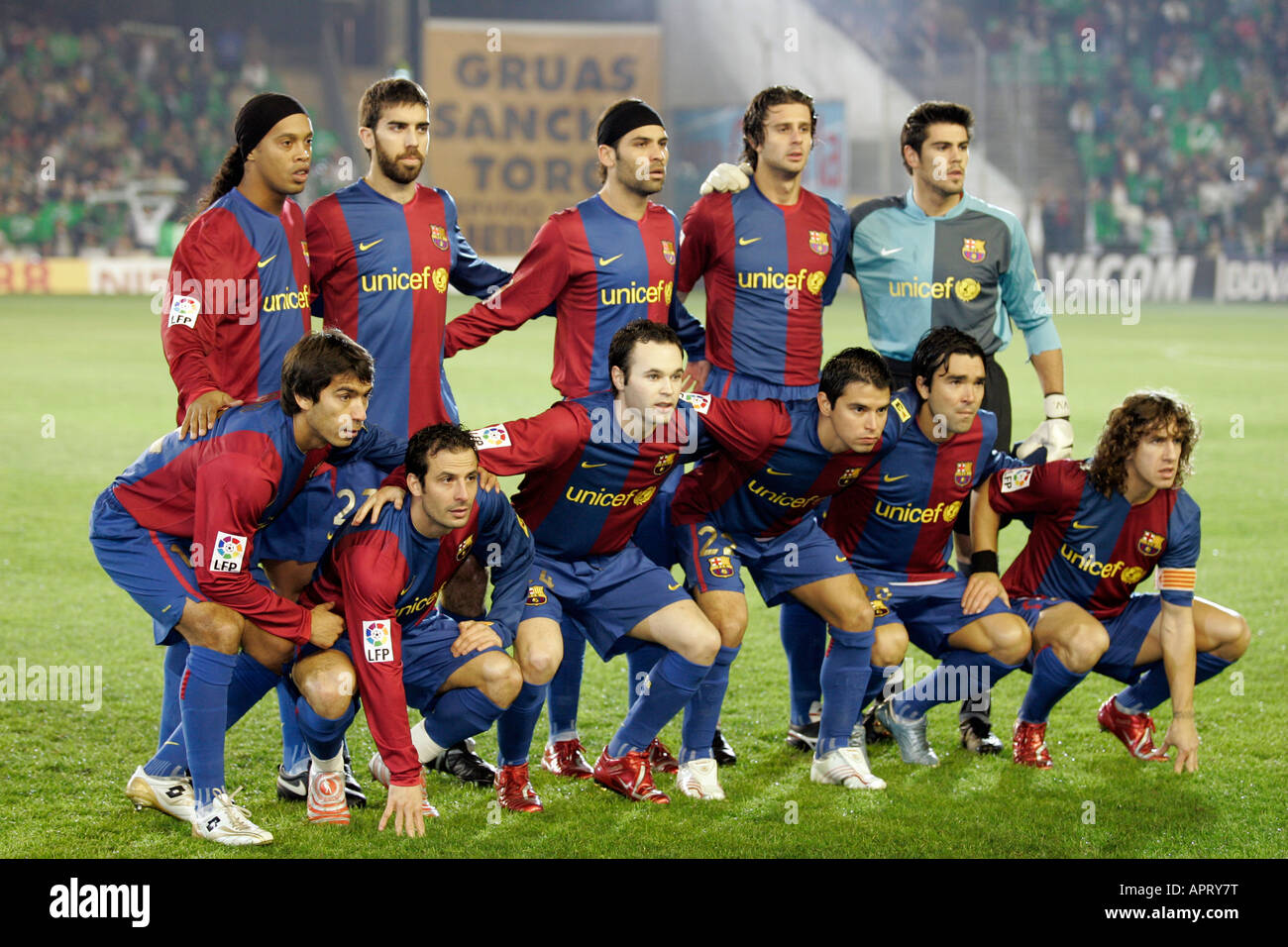 Fc barcelona squad hi-res stock photography and images - Alamy