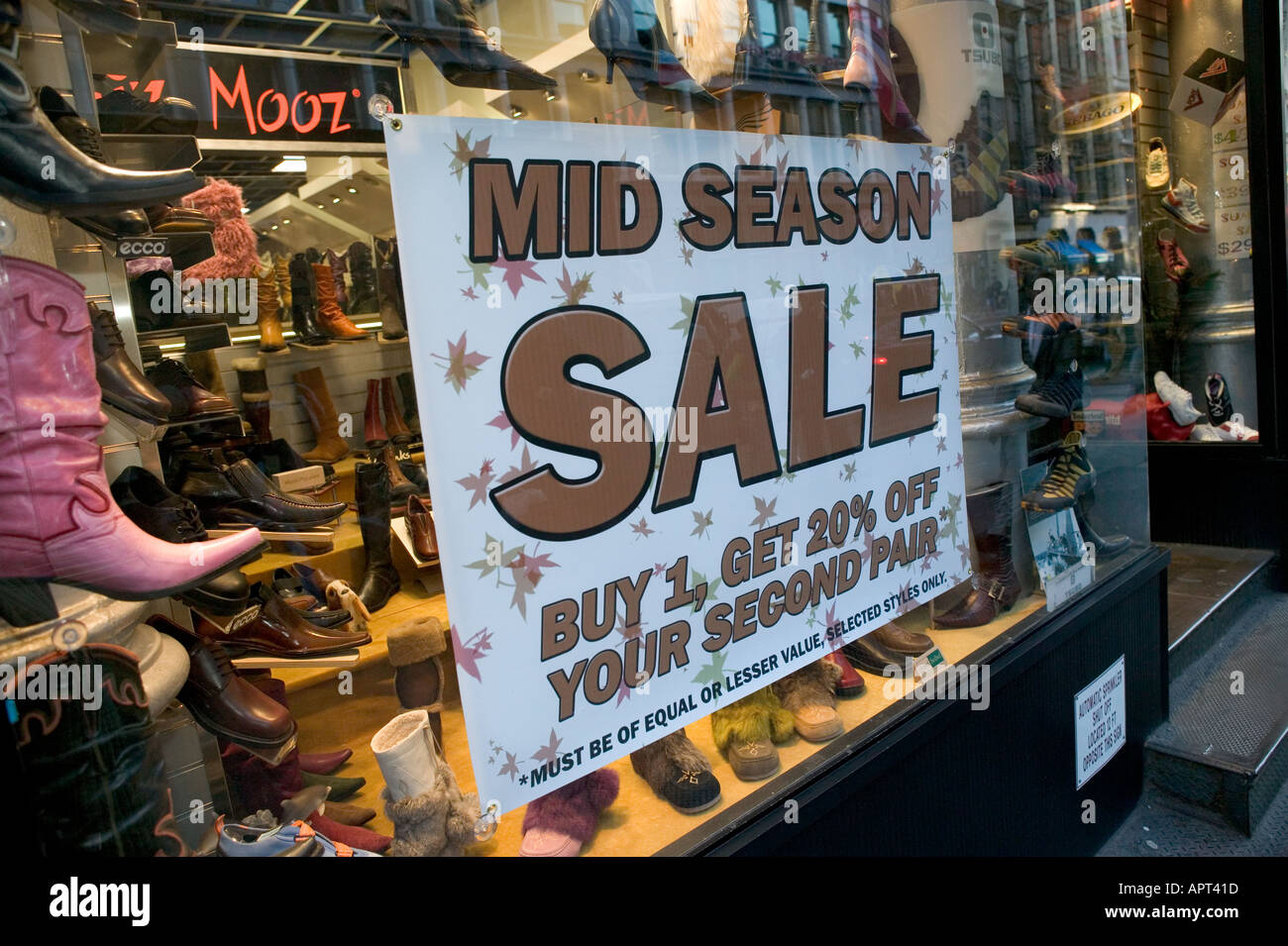 cheap shoe stores in manhattan