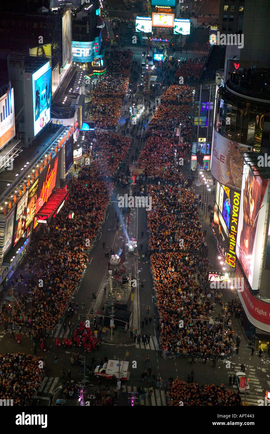 Looking down on Times Square in New York USA a few minutes before midnight on New Year s Eve December 2004 Stock Photo