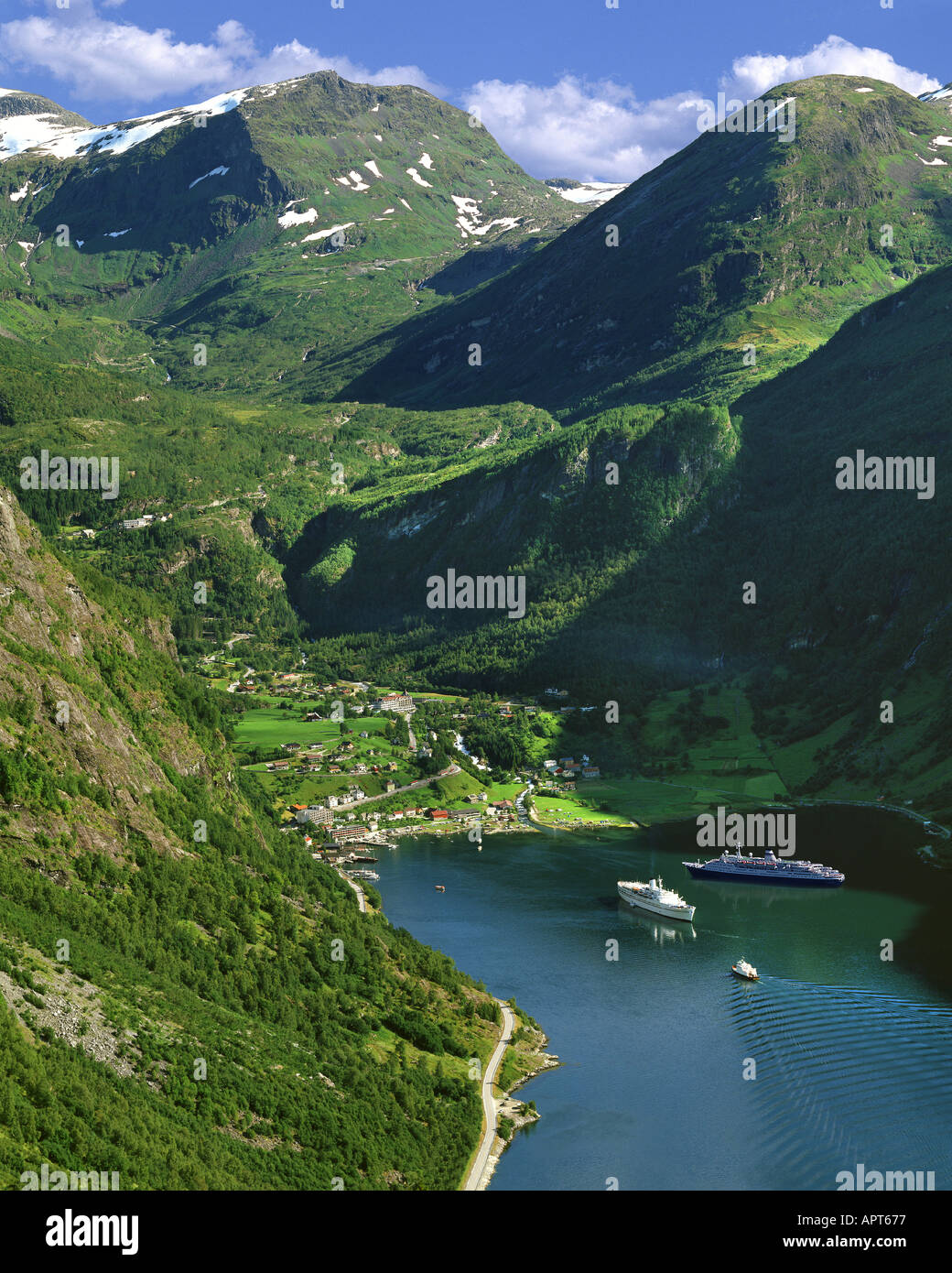 NO - MORE OG ROMSDAL: Geirangerfjord Stock Photo