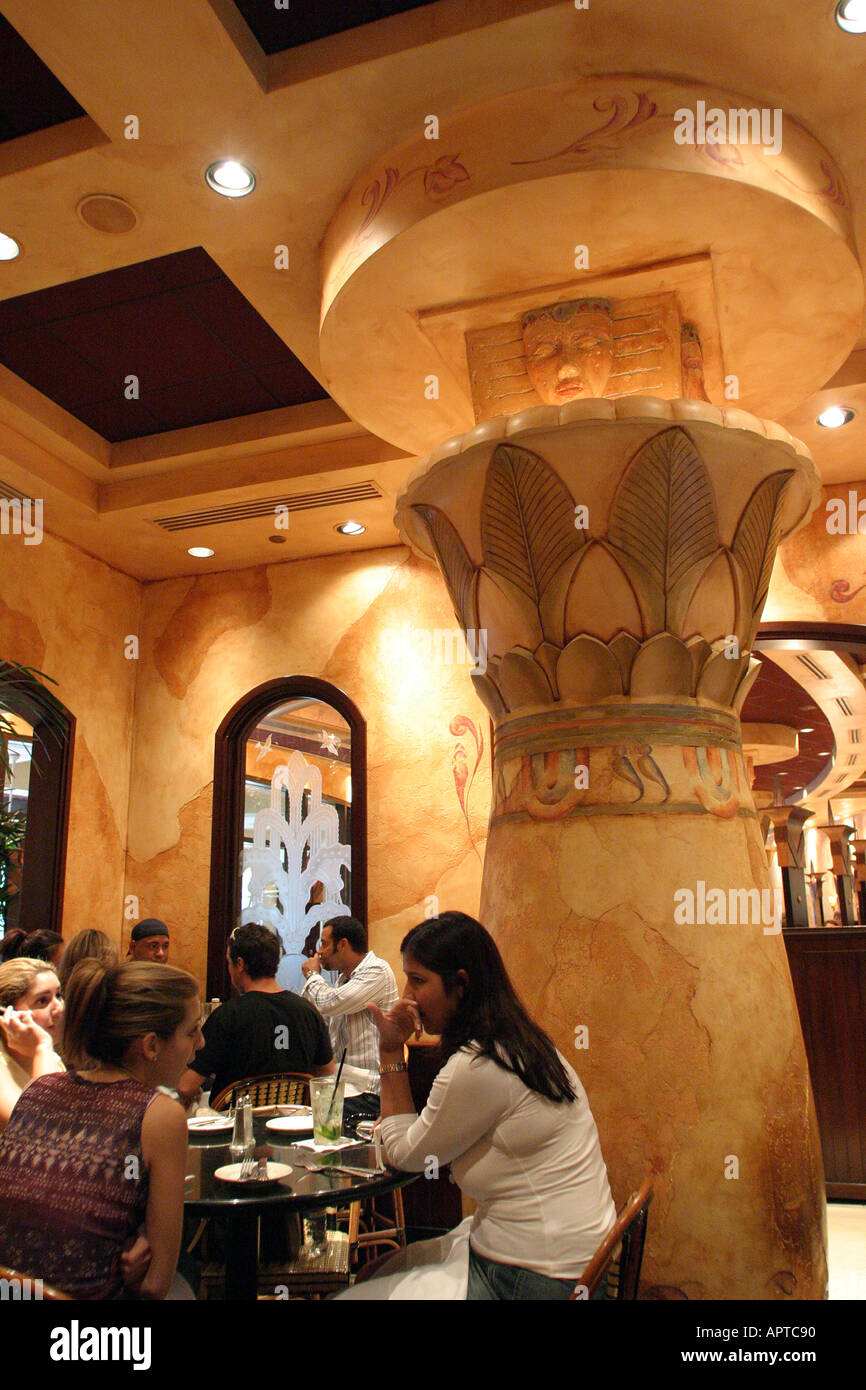 The cheesecake factory interior hires stock photography and images Alamy