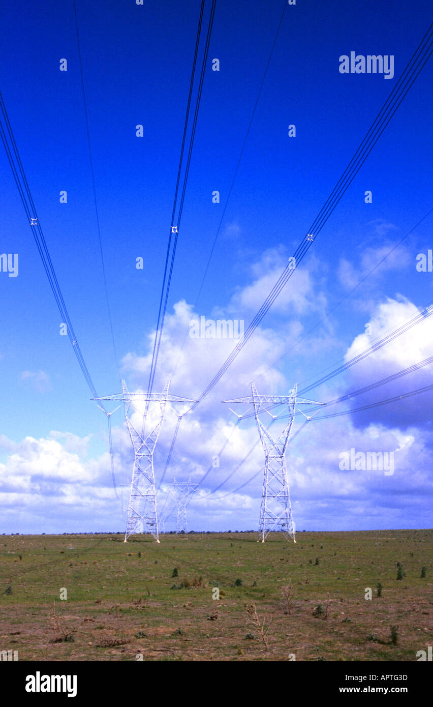 High voltage dc transmission towers hi-res stock photography and images ...
